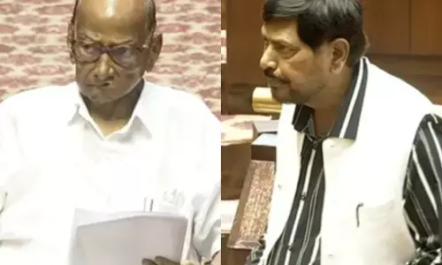 पवार - आठवले समेत 19 सदस्यों ने ली राज्यसभा सदस्यता की शपथ, 5 महाराष्ट्र से नए सदस्य पवार - आठवले समेत 19 सदस्यों ने ली राज्यसभा सदस्यता की शपथ, 5 महाराष्ट्र से नए सदस्य