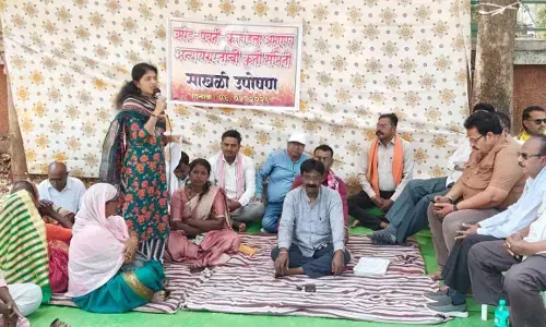 12 गांवों के पुनर्वास के लिए पवनी में श्रृंखलाबध्द अनशन शुरू