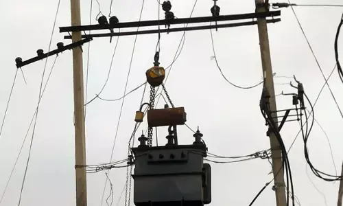 गडचिरोली के गोरगुटा और गांवटोला की बत्ती गुल पिछले कई महीने से बंद