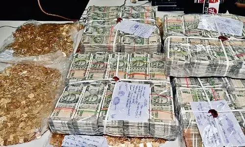 सोने का झांसा देकर पीतल थमाने वाले शातिर ठग बेनकाब, डेढ़ करोड़ नकद व 84 ग्राम सोना बरामद