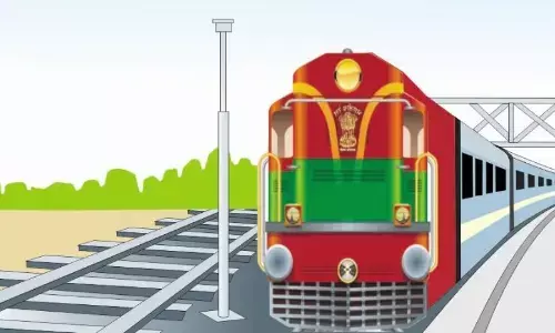 अभी भी स्पेशल बनकर ही दौड़ रहीं ट्रेनें