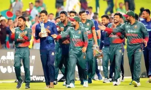 बांग्लादेश क्रिकेट बोर्ड में बड़ा उलटफेर, अमीनुल इस्लाम प्रेसिडेंट के पद से हटाए गए, यह दिग्गज क्रिकेटर संभालेगा कमान