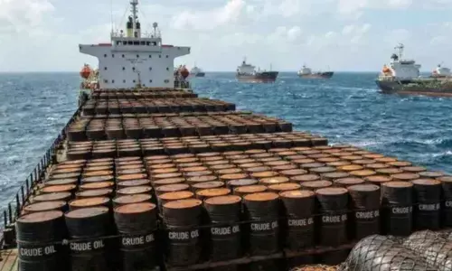 मिडिल ईस्ट में जारी जंग के बीच भारत के लिए अच्छी खबर! ईरानी कच्चे तेल की खरीद के लिए रूपये में भुगतान?