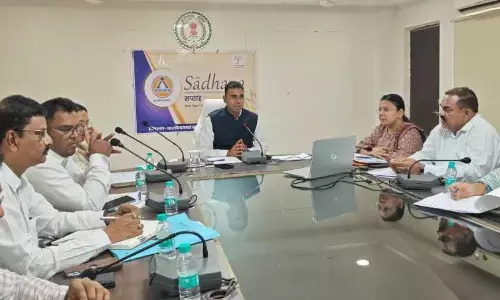 लोक सेवा गारंटी के प्रकरणों का समय सीमा में करें निराकरण-कलेक्टर