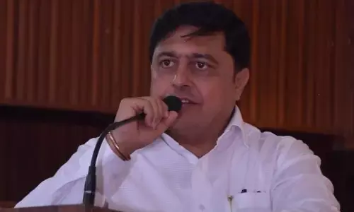 कांग्रेस नेता अभिजीत वंजारी की विधानपरिषद की राह रोकने का प्रयास कांग्रेस नेता अभिजीत वंजारी की विधानपरिषद की राह रोकने का प्रयास