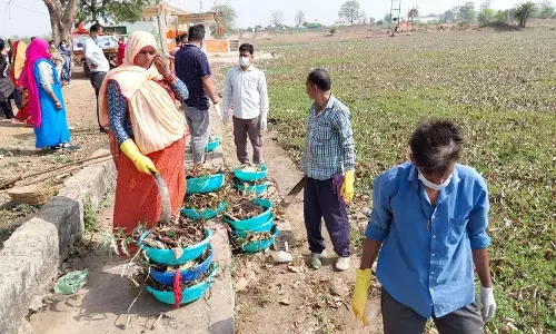 जन अभियान परिषद की पहल, महाराज सागर तालाब में जलकुंभी हटाने का कार्य शुरू