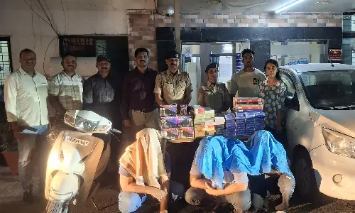 विदेशी सिगरेट का बड़ा भांडाफोड़ - मेडिकल अस्पताल के पास छापेमारी, 6 लाख से अधिक का माल जब्त