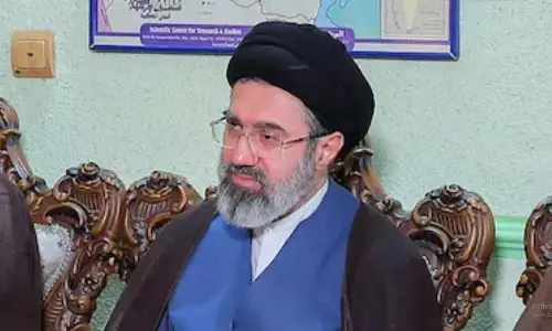 उन अपराधी हमलावरों को नहीं बख्शेंगे, जिन्होंने... पाकिस्तान में शांति वार्ता से पहले ईरानी सुप्रीम लीडर ने दी चेतावनी