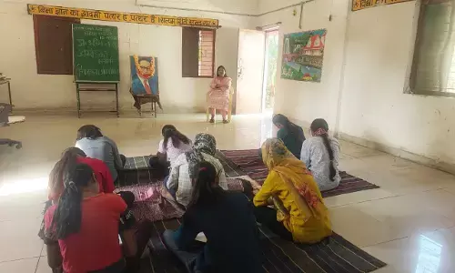 अनुसूचित जाति उत्कृष्ट कन्या छात्रावास में चित्रकला प्रतियोगिता हुई आयोजित