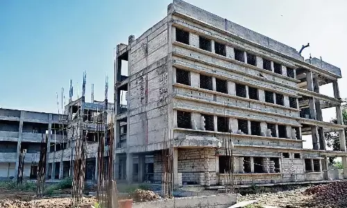 अधारताल सांदीपनि स्कूल का सपना अधूरा, महीनों से काम बंद