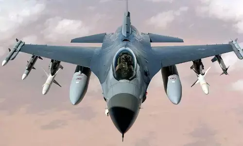 इस्लामाबाद में अमेरिका और ईरान शांति वार्ता के बीच पाकिस्तान ने सऊदी अरब में भेजे विमान, इस वजह से लिया फैसला