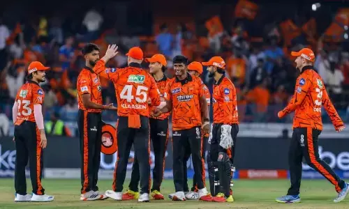 सनराइजर्स हैदराबाद की बढ़ीं मुश्किलें, टूर्नामेंट से बाहर हुआ ये खतरनाक गेंदबाज