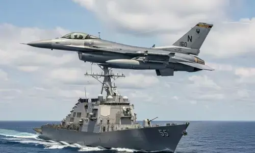 ईरानी बंदरगाहों पर चप्पे-चप्पे पर नजर, 10 हजार से ज्यादा सैनिकों को किया तैनात, कई घातक वॉरशिप भी शामिल