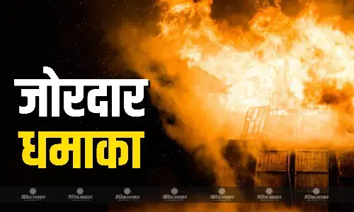 आंध्रप्रदेश के श्री सत्य साई जिले में तेज विस्फोट,4 की मौत 18 घायल आंध्रप्रदेश के श्री सत्य साई जिले में तेज विस्फोट,4 की मौत 18 घायल