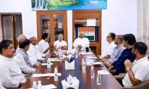 विपक्ष ने महिला आरक्षण और परिसीमन पर सरकार को घेरने का प्लान किया तैयार, खरगे के आवास पर हुई मीटिंग