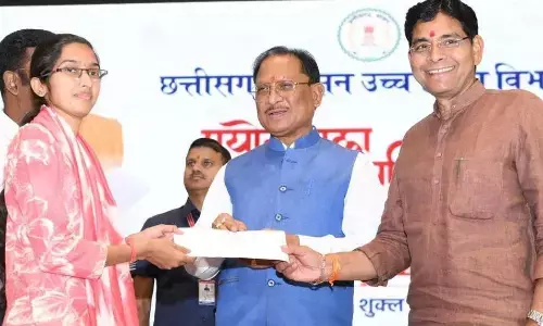 युवाओं के उज्ज्वल भविष्य के लिए सरकार पूर्णतः प्रतिबद्ध : मुख्यमंत्री विष्णु देव साय