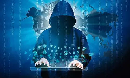 बिना ओटीपी बताए खातों से निकल गए 4 लाख