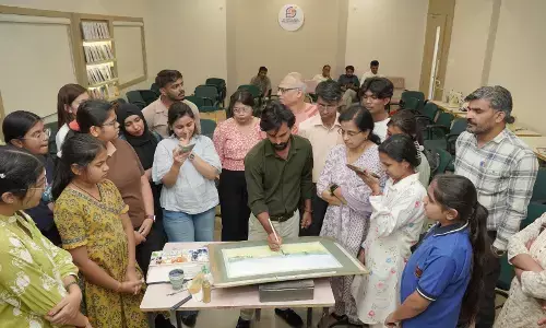 एसजीएसयू में विश्व कला दिवस, सृजनशीलता से भरपूर कला कार्यशाला आयोजित