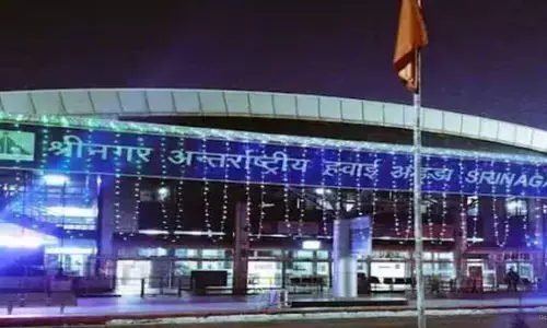 श्रीनगर में अमेरिका के दो नागरिक गिरफ्तार, एयरपोर्ट पर सुरक्षा जांच मिला सैटेलाइट फोन