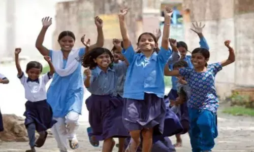 भीषण गर्मी के चलते झारखंड सरकार ने स्कूलों का समय बदला, 12वीं तक की क्लास इतनी बजे तक खुलेगी