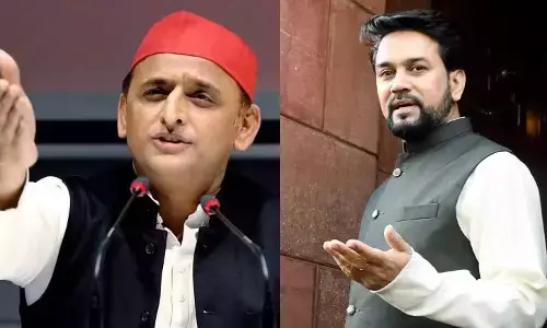 BJP सांसद अनुराग ठाकुर के मछली खाने वाले वीडियो पर विपक्ष हमलावर, अखिलेश यादव से लेकर महुआ मोइत्रा ने कसा तंज