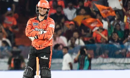 दिल्ली के खिलाफ अभिषेक शर्मा ने चौकों-छक्कों से ही बना डाला शतक, 68 गेंदों पर 135 रन ठोककर बना डाले कई कीर्तिमान