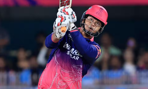 अचानक क्यों लगा वैभव सूर्यवंशी के बल्ले पर ब्रेक? पूर्व क्रिकेटर्स ने बताया कहां कर रहे गलतियां