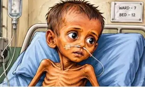 अधिकारी एक घंटे में 24 हजार के काजू-बादाम-किशमिश खा गए, बच्चों को ढंग का खाना तक नसीब नहीं