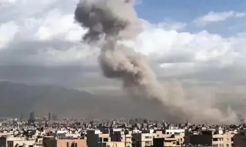 हालाता की गंभीरता को देखते हुए भारतीय दूतावास ने जारी की एडवाइजरी, ईरान करें खाली मिडिल ईस्ट की स्थिति और बिगड़ रही