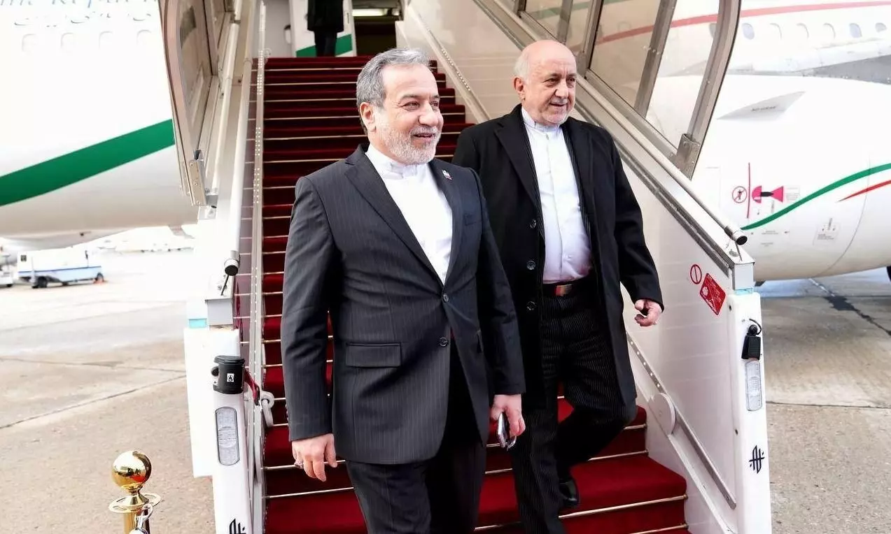 पाकिस्तान से फोन पर हुई बातचीत, इसके कुछ ही देर में ईरानी विदेश मंत्री इस्लामाबाद के लिए होंगे रवाना? अमेरिका के साथ पीस टॉक की उम्मीद