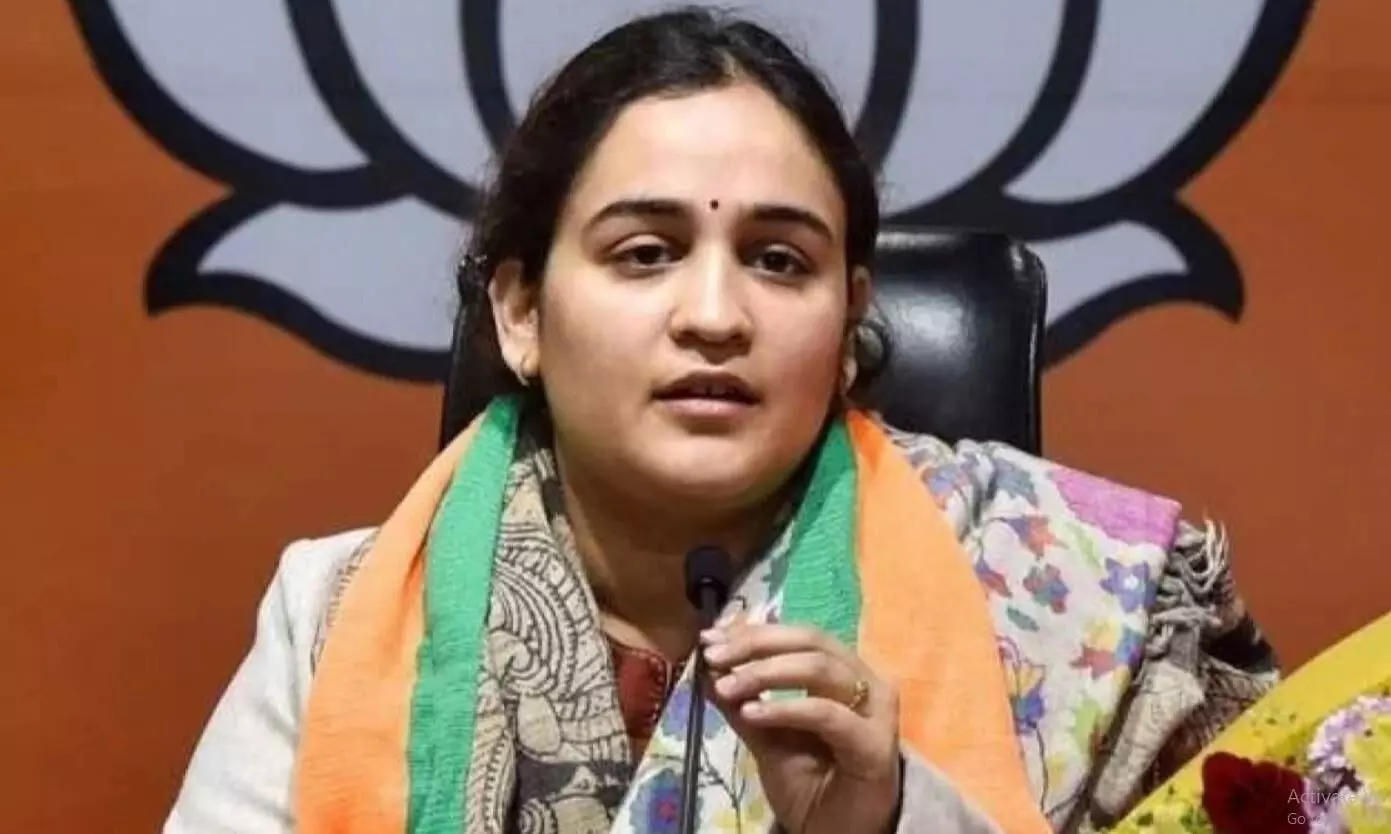 विपक्षियों को इस बिल का समर्थन करके उसे पास... महिला आरक्षण बिल को लेकर अपर्णा यादव ने विपक्ष को घेरा