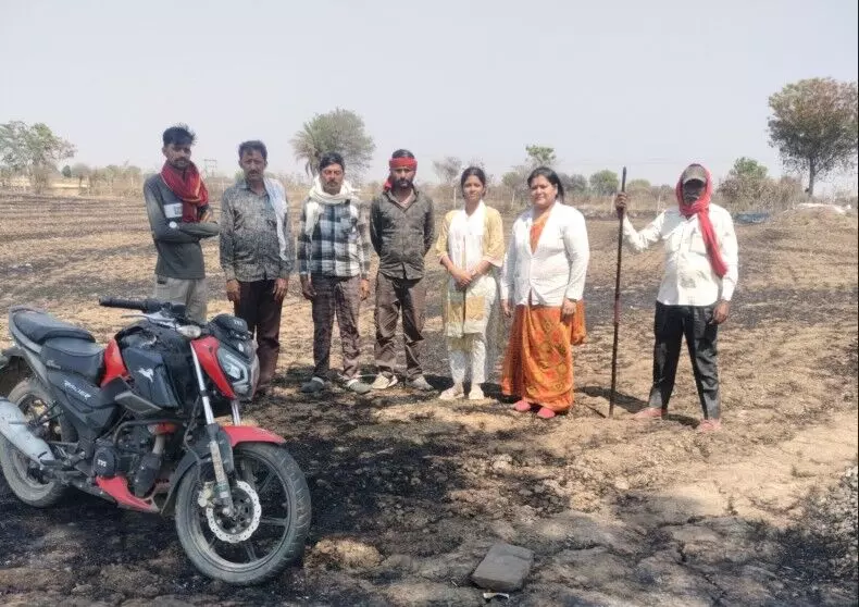 किसानों को कार्यशाला में बताया जल संरक्षण एवं वृक्षारोपण का महत्व