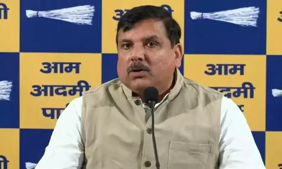 राघव चड्ढा सहित 7 सांसदों पर AAP पार्टी लेगी ऐक्शन, संजय सिंह ने राज्यसभा सभापति को लिखा पत्र