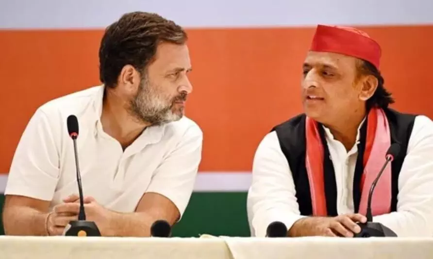 गाजीपुर के कटारिया दुष्कर्म मामले में गरमाई राजनीति, राहुल गांधी और अखिलेश यादव ने बीजेपी को घेरा