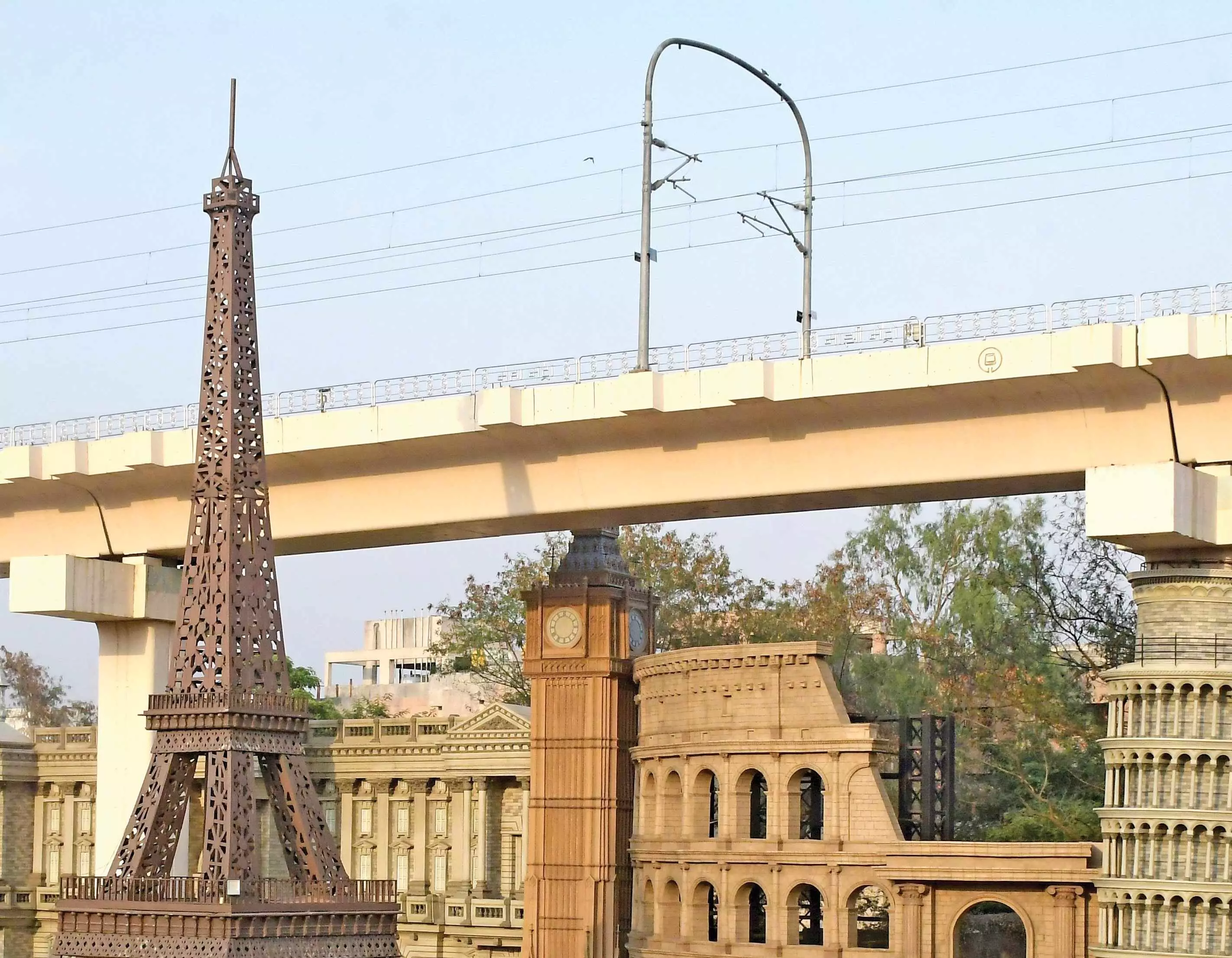 अंबाझरी के समीप बनेगा मनोरंजन केंद्र और थीम पार्क, महामेट्रो ने निजी संस्थाओं से मंगाए   प्रस्ताव