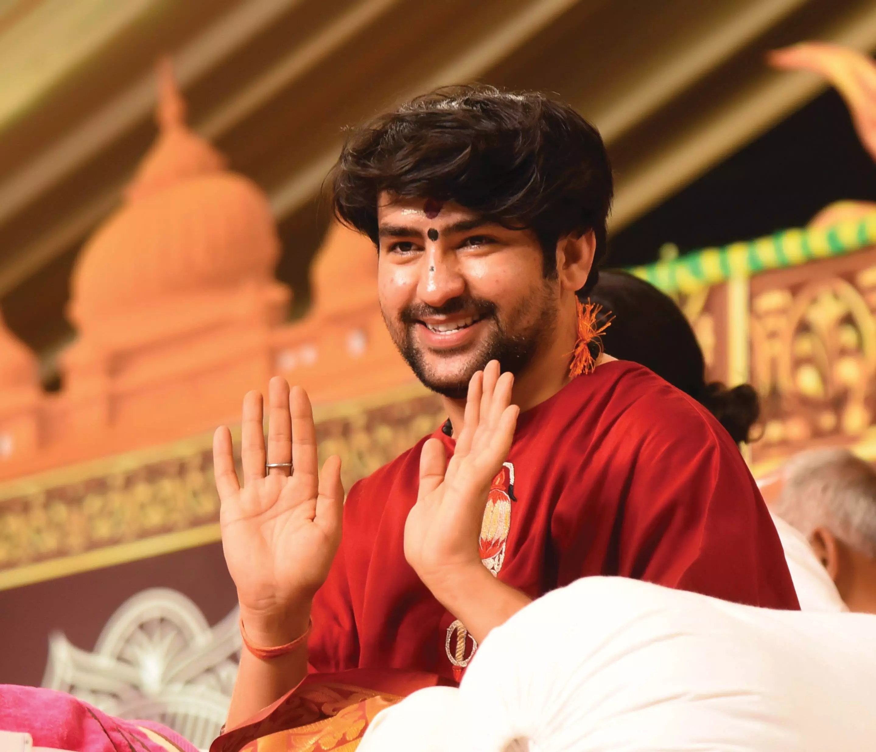 विश्वशांति के लिए निकली भव्य धम्म रथयात्रा, हजारों अनुयायियों ने दिया शांति और एकता का संदेश