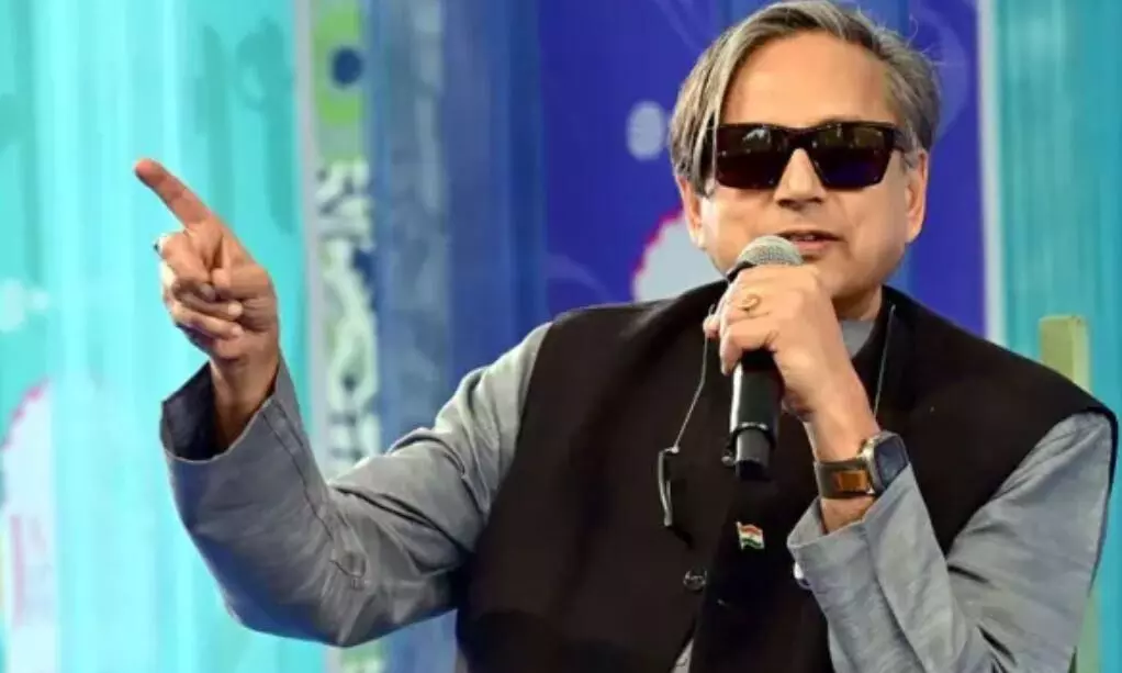 संसदीय कार्य मंत्री के बयानों पर भड़के शशि थरूर, उन्हें कोई भी महिला विरोधी नहीं कह सकता