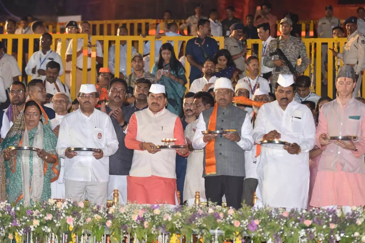 महेश्वर में हुआ महाराष्ट्र सरकार के जल संसाधन विभाग की जल यात्रा का समापन - मोहन यादव बोले - जुड़वे भाई हैं महाराष्ट्र-मध्यप्रदेश