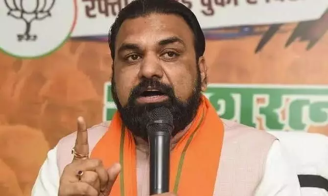 बिहार सीएम ने अधिकारियों को दी खुली छूट, कहा- गलत करने वालों पर माला चढ़ा दो