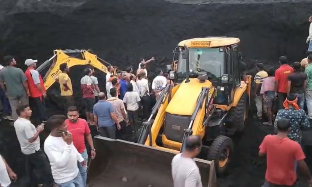 झारखंड के धनबाद में बड़ा हादसा, मुनीडीह कोल वाशरी में मलबा ढहने से 4 मजदूरों की मौत, रेस्क्यू जारी