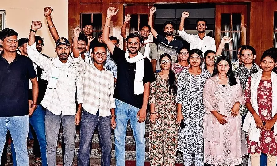 छात्र-छात्राओं को टूर व वर्क एक्सपीरियंस के लिए नहीं मिल पा रहा फंड