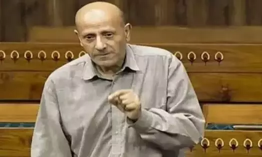 दिल्ली HC से बारामूला सांसद को बड़ी राहत, AIIMS में अपने बीमार पिता से मिलने की मिली इजाजत