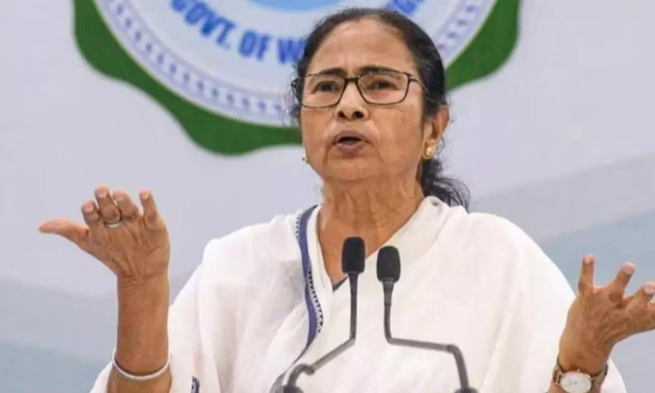सीएम पद से इस्तीफा न देने पर अड़ीं ममता क्या बीजेपी सरकार के रास्ते में बनेंगी रोड़ा? जानकारों से समझें क्या हैं विकल्प और कितने दिन टिकेगी ये जिद