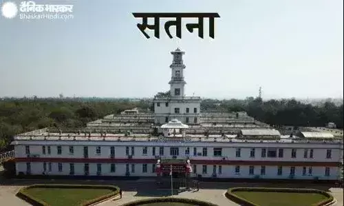 बाइक सवार को टक्कर मारकर पलटी सूत्रसेवा की बस