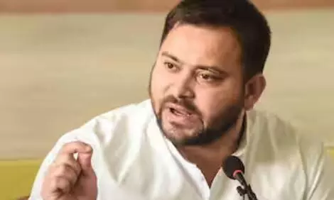 विजय की सरकार बनाने में स्टालिन का सहयोग, तेजस्वी बोले खुद सीएम की कुर्सी से हट गए, नेताओं की लिस्ट में सबसे प्रभावशाली