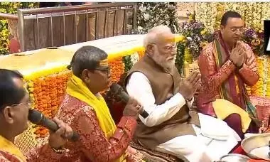 पीएम मोदी ने रोड शो कर सोमनाथ मंदिर में पूजा-अर्चना की,अमृत महोत्सव में हुए शामिल
