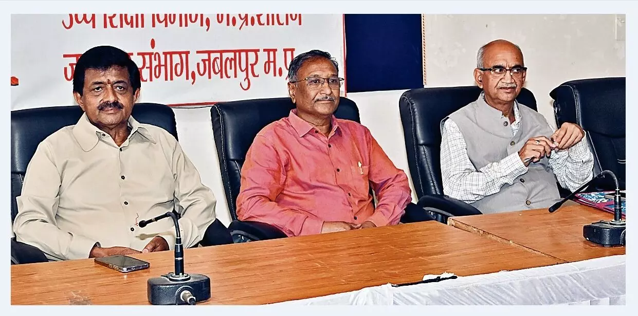 बांस से कपड़े, संतरे के छिलकों से बनाए जाएंगे सौंदर्य प्रसाधन बांस से कपड़े, संतरे के छिलकों से बनाए जाएंगे सौंदर्य प्रसाधन