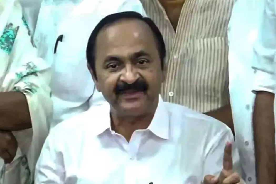केरलम में शपथ ग्रहण से पहले कैबिनेट का ऐलान, कांग्रेस के चेन्निथला और मुरलीधरन जैसे दिग्गज नेताओं के शामिल होने की चर्चा, IUML से इन नामों पर लगेगी मुहर