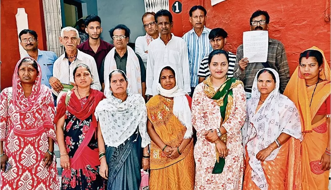 पीएम योजना के मकानों में समस्याओं का अंबार पीएम योजना के मकानों में समस्याओं का अंबार