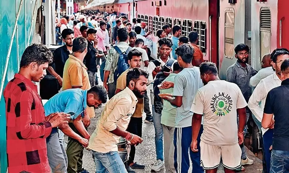 दो रूट ऐसे जिनमें कंफर्म टिकट मिलना मुश्किल, इंटरसिटी दौड़ेंगी तो मिलेगी राहत